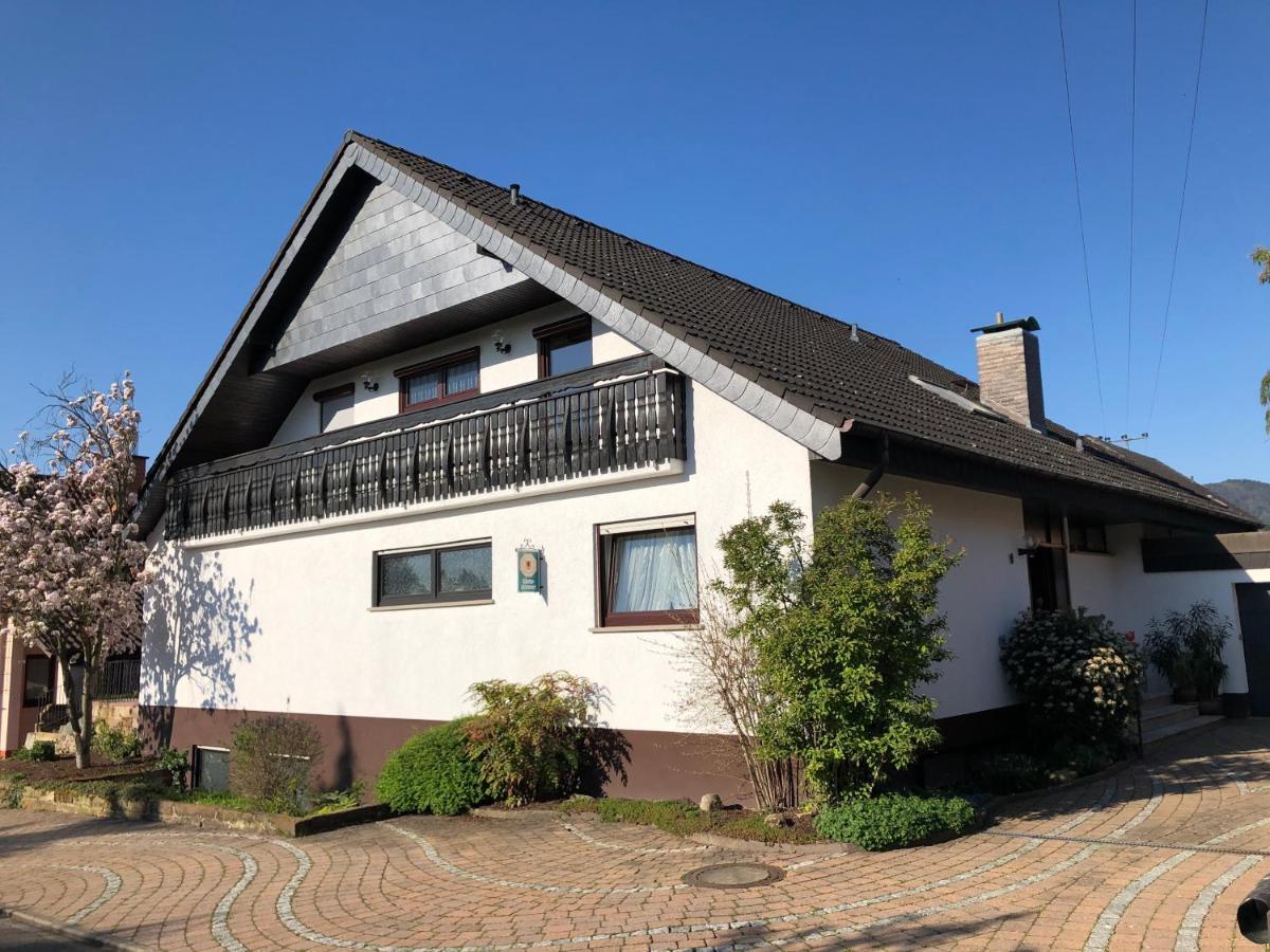 Nickel Haus Apartment Edenkoben Exterior photo